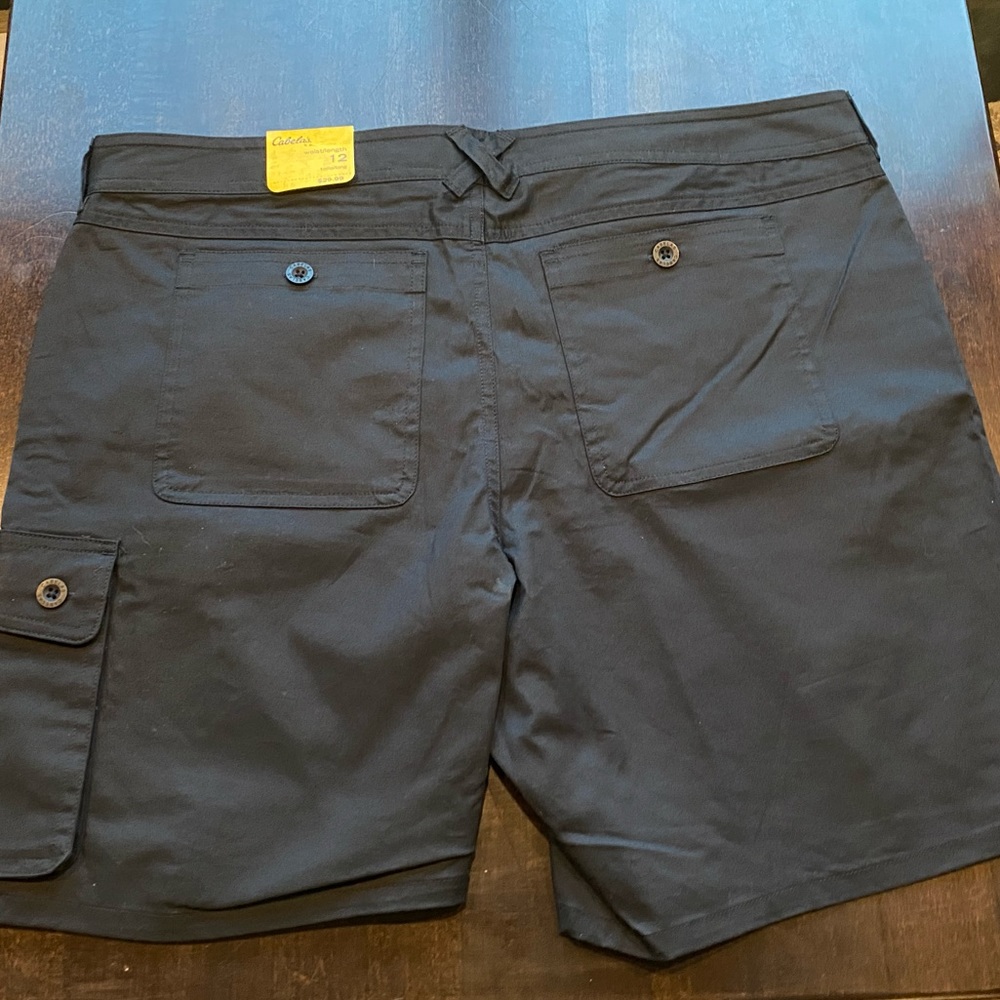 Cabela’s Cargo Shorts-NWT